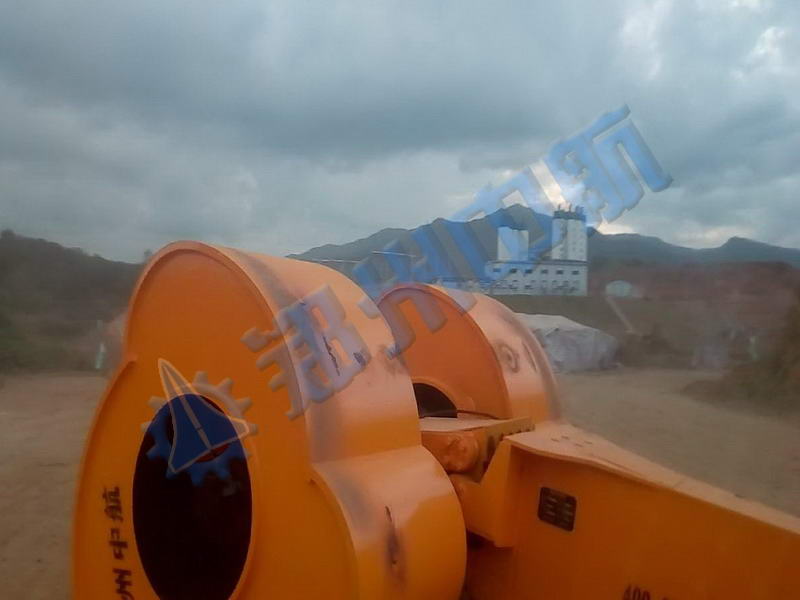 中航?jīng)_擊式壓路機(jī)駐海南?？谵k事處